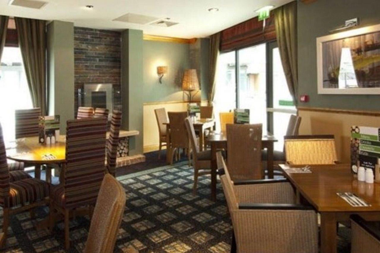 Premier Inn Ashford Central Exteriör bild